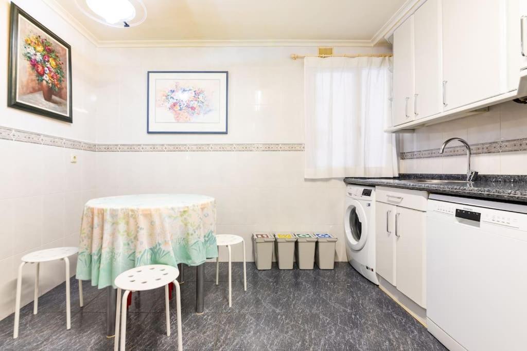 Terraza Playa Y Calle Peatonal Ess03377 San Sebastián Zewnętrze zdjęcie