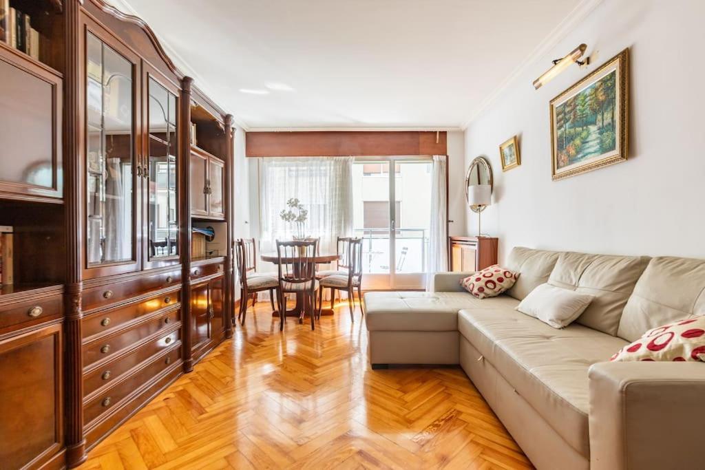 Terraza Playa Y Calle Peatonal Ess03377 San Sebastián Zewnętrze zdjęcie